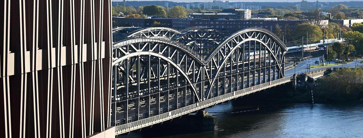 Foto der Elbbrücken.